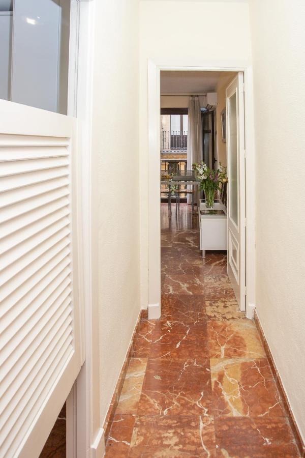 Ispal Apartment & Parking Seville Historic Center Vutse06601 Dış mekan fotoğraf