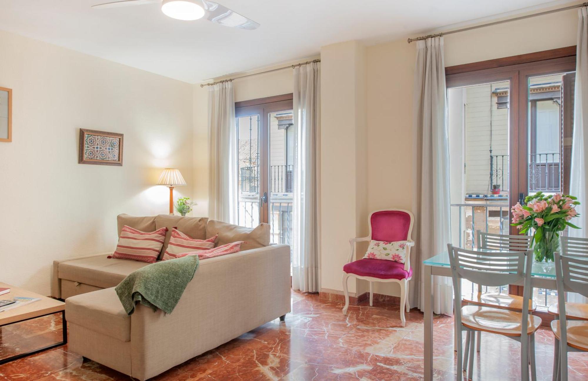 Ispal Apartment & Parking Seville Historic Center Vutse06601 Dış mekan fotoğraf